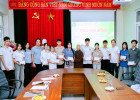 Chùa Tăng Phúc và Chùa Trào Âm trao học bổng “Tiếp sức đến trường”